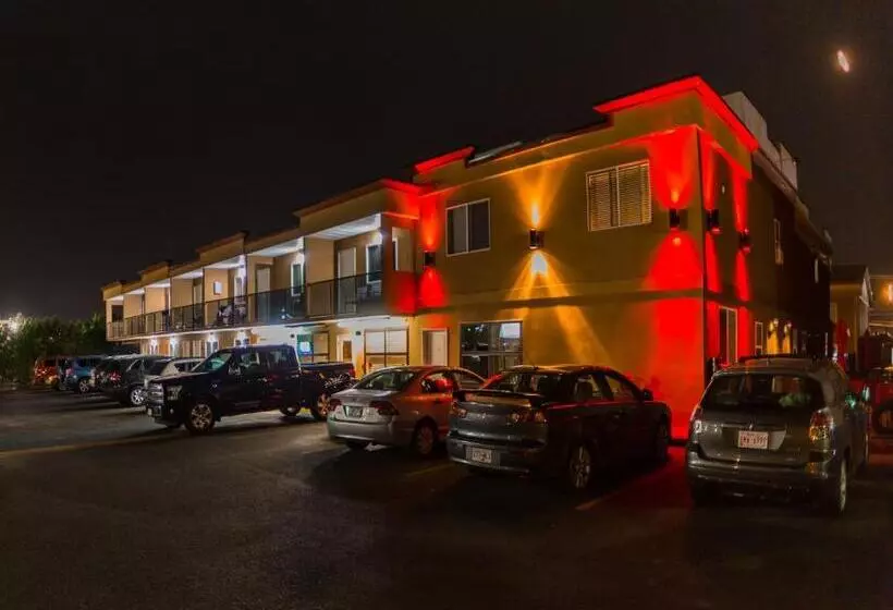モーテル Sahara Courtyard Inn Penticton