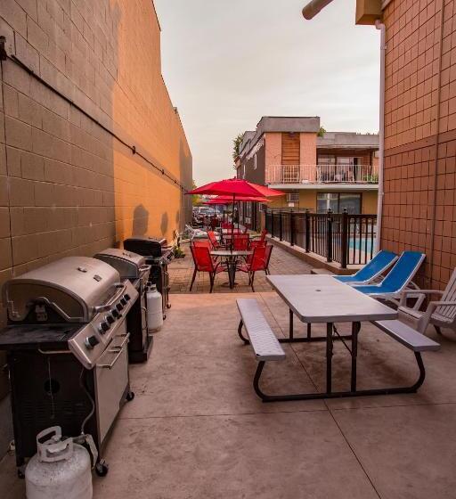 Motel Sahara Courtyard Inn Penticton