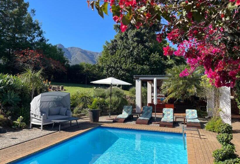 بنسيون Marula Lodge