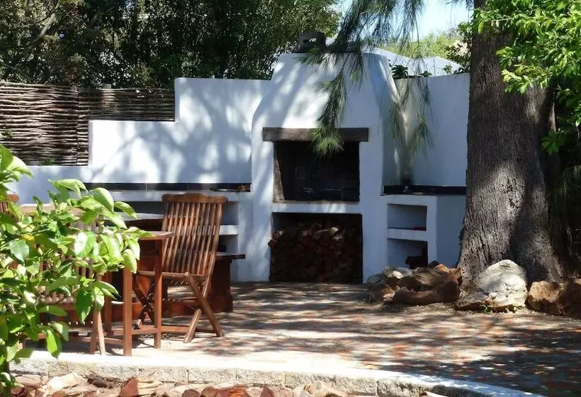 پانسیون Marula Lodge