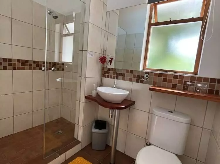 پانسیون Marula Lodge