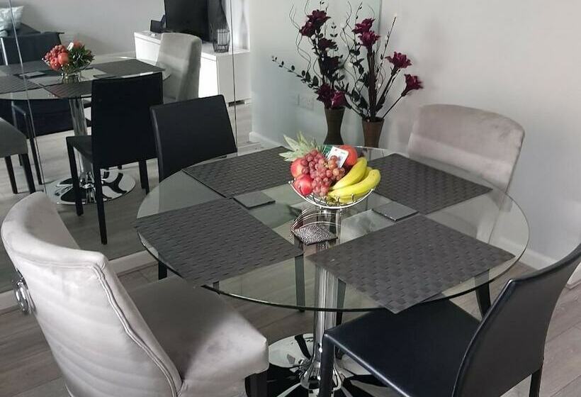 Select Serviced Accommodation   Gweal Place