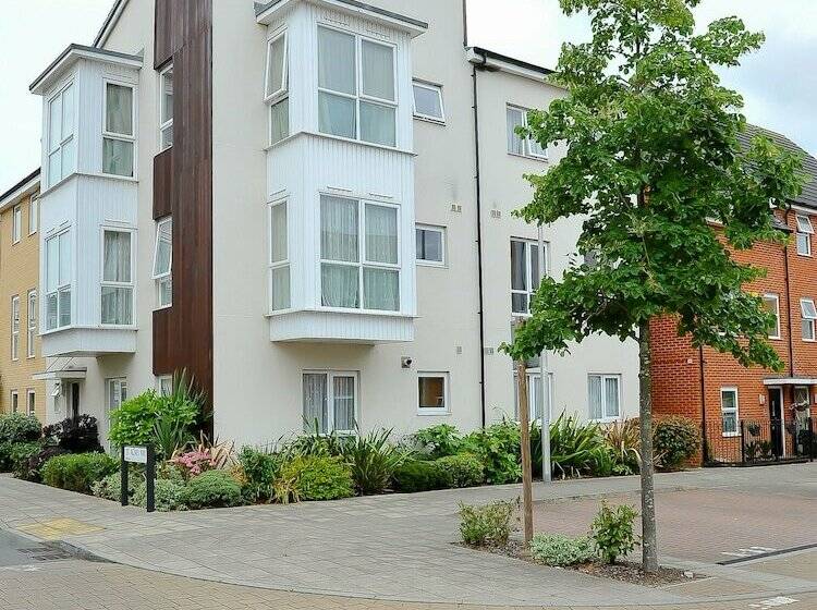 Select Serviced Accommodation   Gweal Place