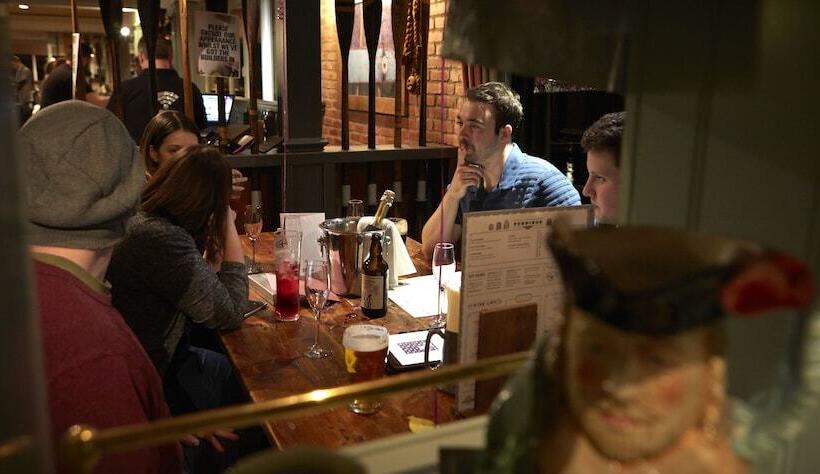 The Boathouse Inn & Riverside Rooms