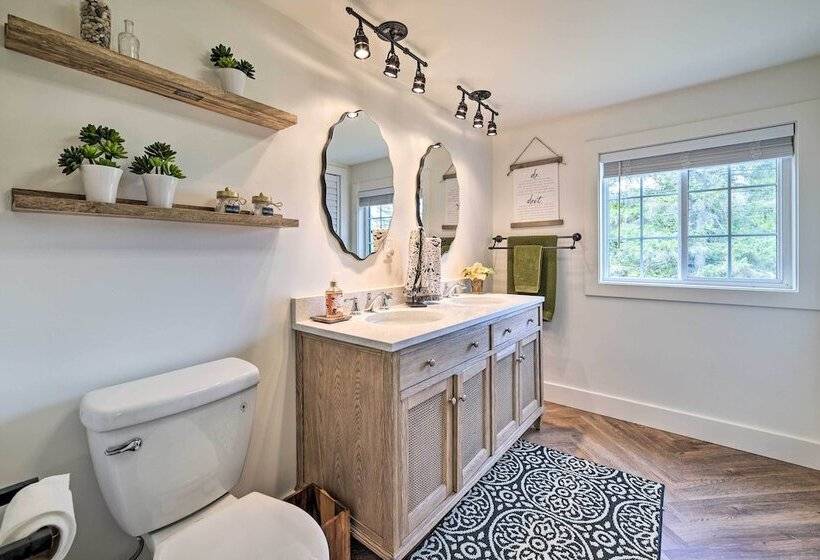 Cabin On Inland Waterway River W/ Boat Dock!