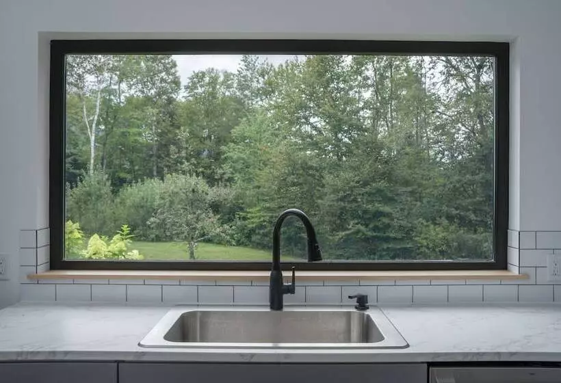 Private Patio: Colonial Home On Kingdom Trails!