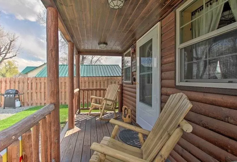 Cozy Augusta Cabin W/ Grill   Walk To Main St