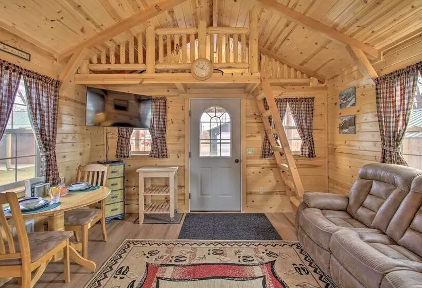 Cozy Augusta Cabin W/ Grill   Walk To Main St