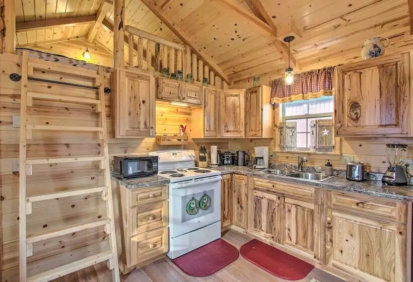Cozy Augusta Cabin W/ Grill   Walk To Main St