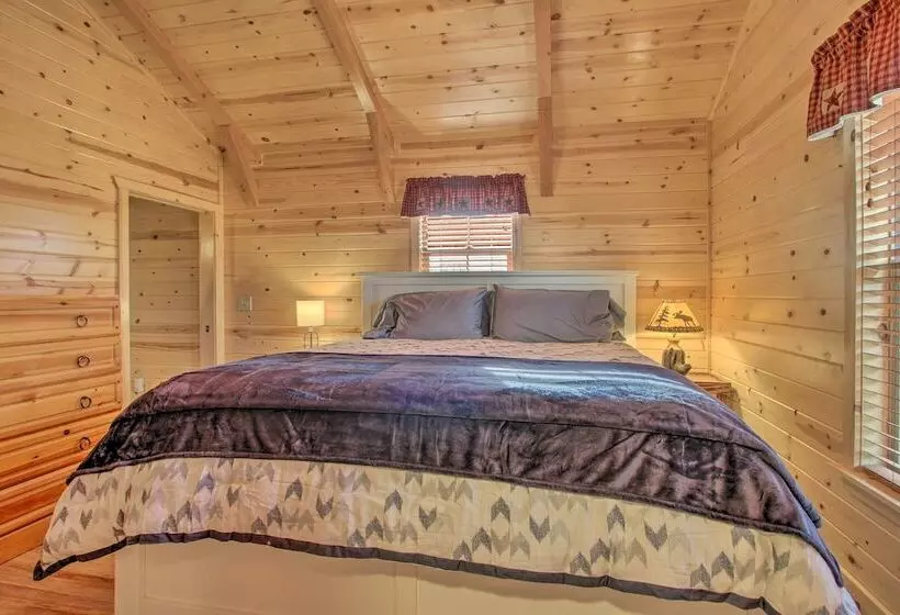 Cozy Augusta Cabin W/ Grill   Walk To Main St