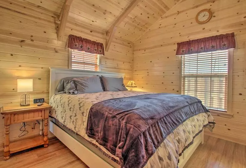 Cozy Augusta Cabin W/ Grill   Walk To Main St