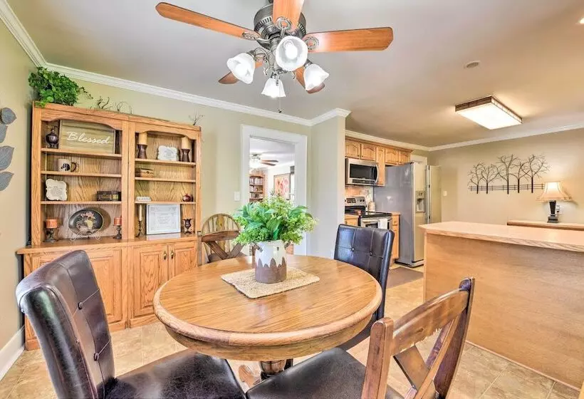 Belmont Retreat ~ 14 Mi To Dtwn Charlotte!