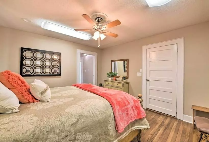 Belmont Retreat ~ 14 Mi To Dtwn Charlotte!