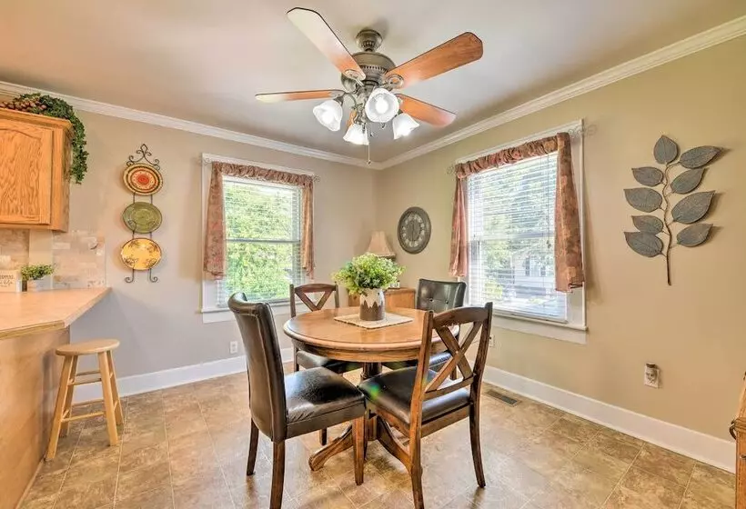 Belmont Retreat ~ 14 Mi To Dtwn Charlotte!