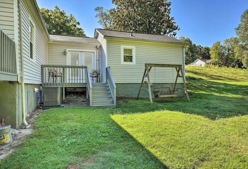 Belmont Retreat ~ 14 Mi To Dtwn Charlotte!