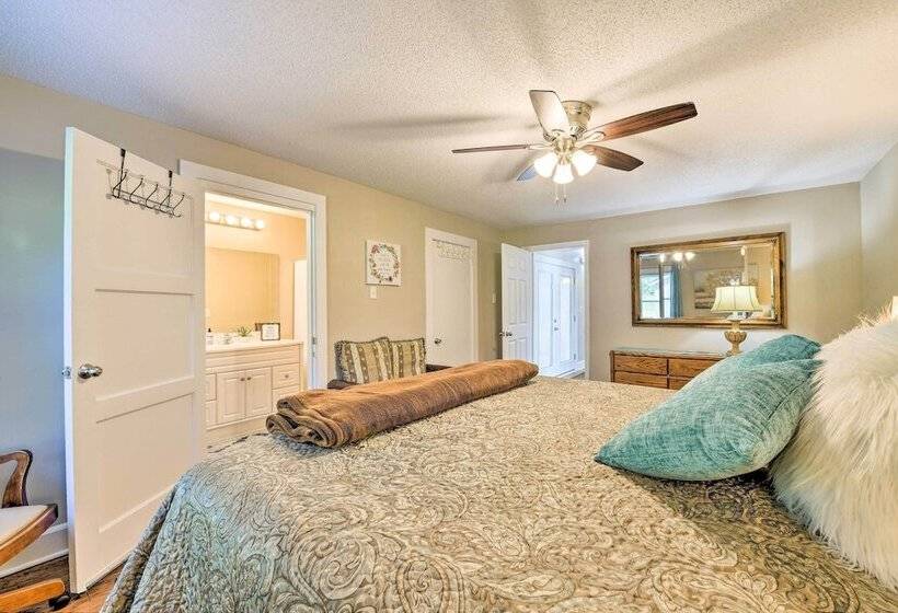 Belmont Retreat ~ 14 Mi To Dtwn Charlotte!