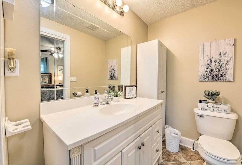 Belmont Retreat ~ 14 Mi To Dtwn Charlotte!