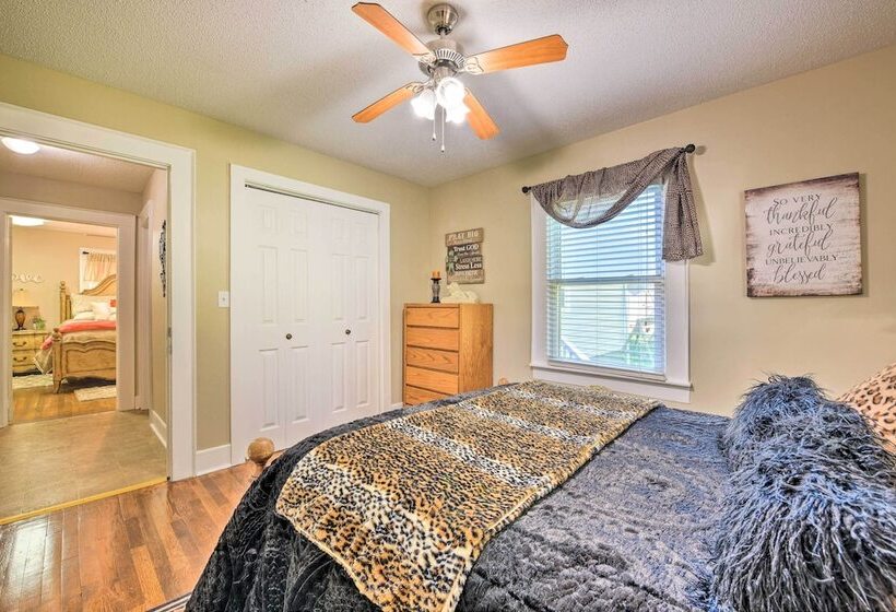 Belmont Retreat ~ 14 Mi To Dtwn Charlotte!