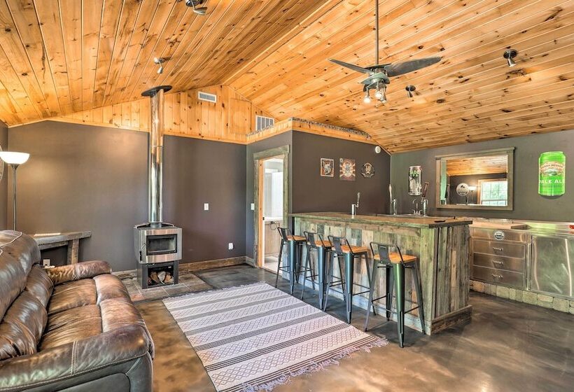 Cozy Cottage W/ Hot Tub < 4 Mi To Black Mountain!