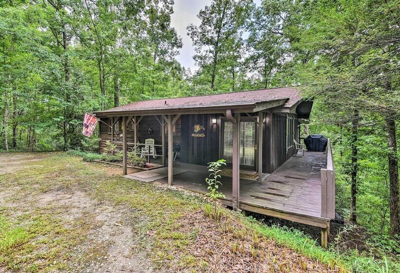 Robbinsville Cabin W/ Deck: 3 Mi To Fontana Lake!