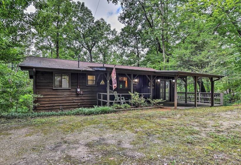 Robbinsville Cabin W/ Deck: 3 Mi To Fontana Lake!