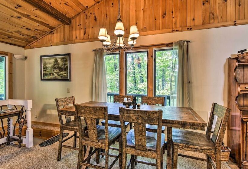 Robbinsville Cabin W/ Deck: 3 Mi To Fontana Lake!