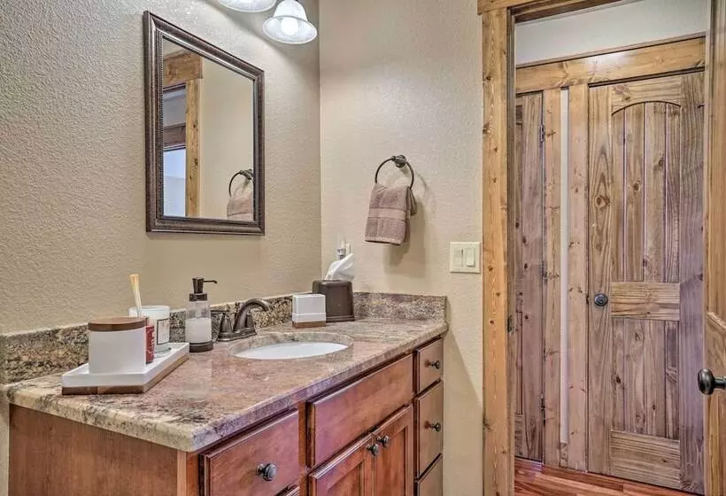 Cripple Creek Retreat W/ Incredible Mtn Views!