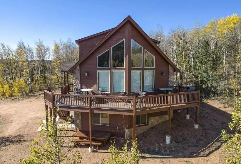 Cripple Creek Retreat W/ Incredible Mtn Views!