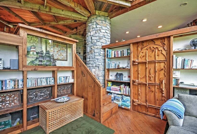 Dragonwood Castle  On Waterfront W/ Stunning View