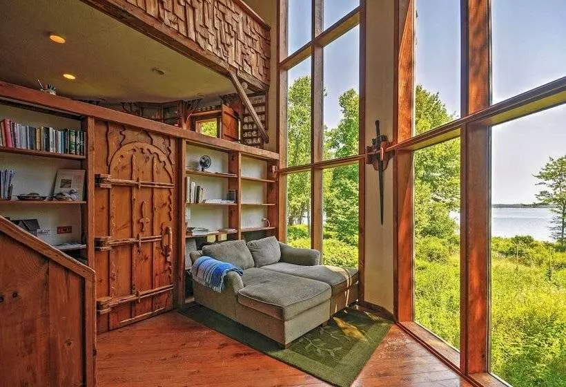 Dragonwood Castle  On Waterfront W/ Stunning View