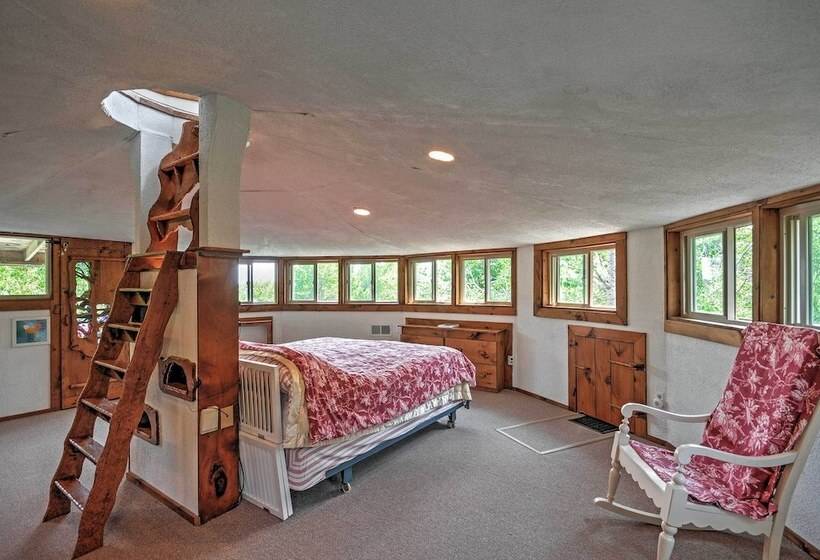 Dragonwood Castle  On Waterfront W/ Stunning View