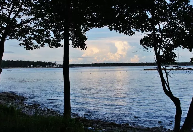 Dragonwood Castle  On Waterfront W/ Stunning View