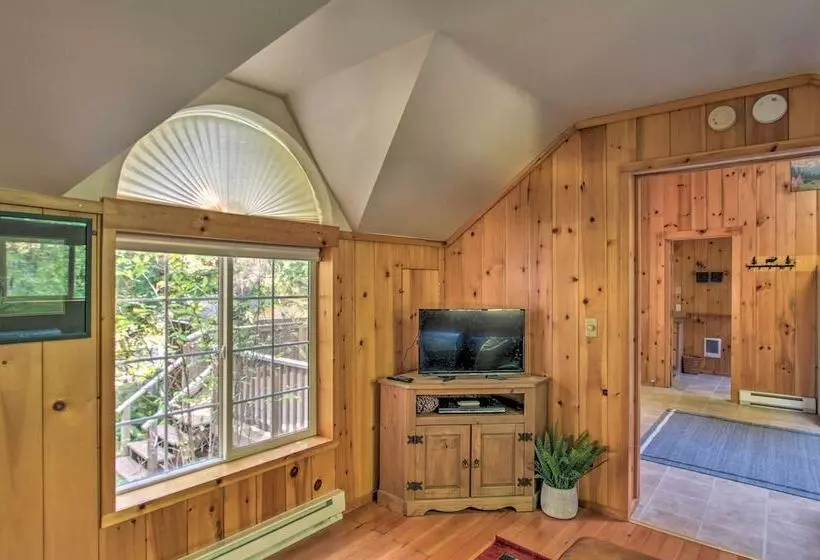 Elk Hideaway:  Ashford Cottage W/ Hot Tub!