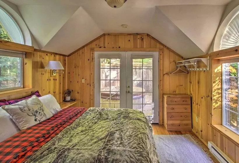 Elk Hideaway:  Ashford Cottage W/ Hot Tub!