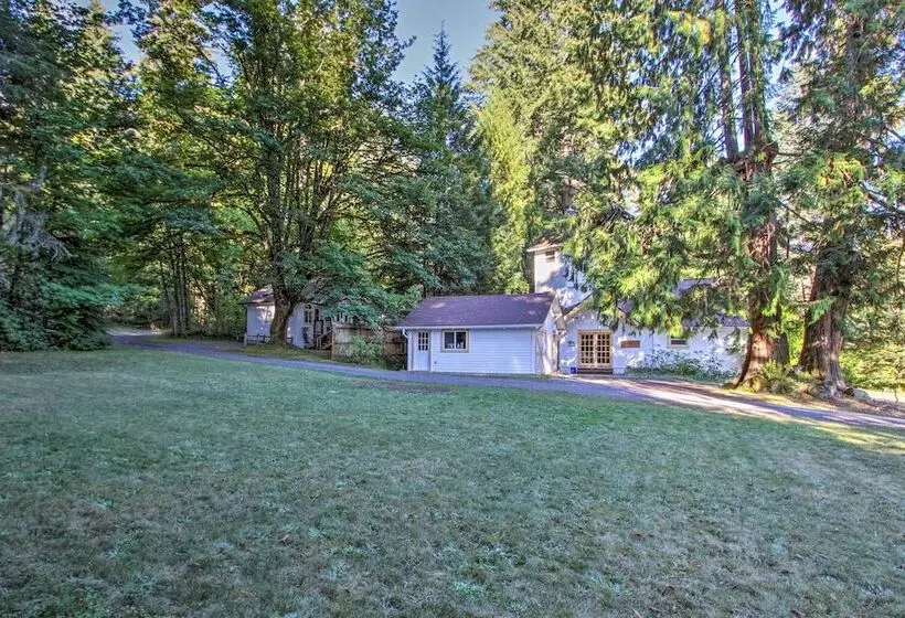 Elk Hideaway:  Ashford Cottage W/ Hot Tub!