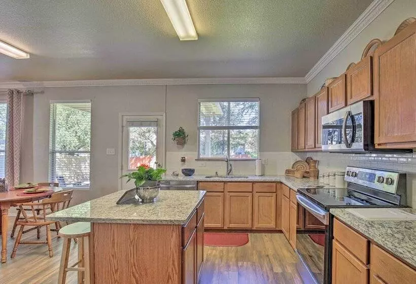 Hill Country Hideaway W/ Game Room & Patio!
