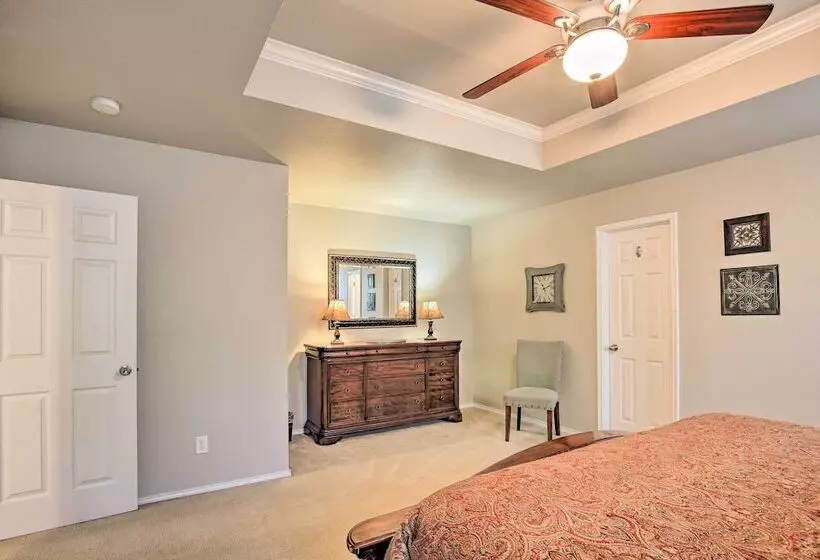 Hill Country Hideaway W/ Game Room & Patio!