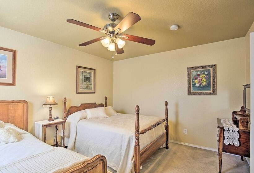 Hill Country Hideaway W/ Game Room & Patio!