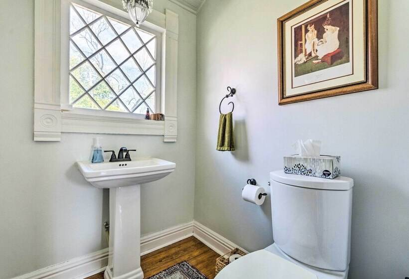 Historic Home Near Downtown Little Rock!