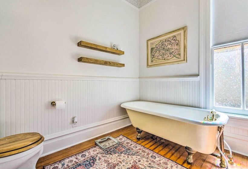 Historic Home Near Downtown Little Rock!