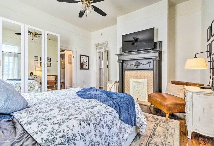 Historic Home Near Downtown Little Rock!