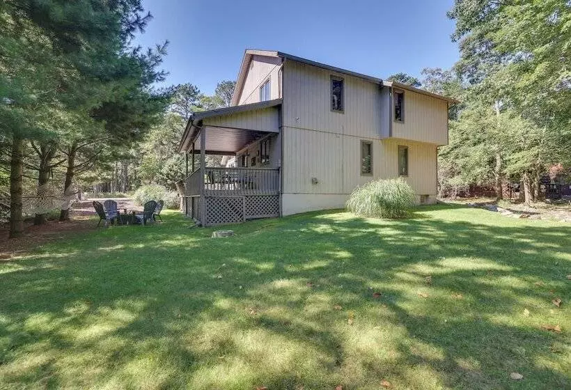 Lake Harmony Home Near Big Boulder!