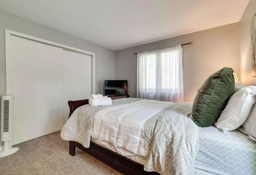 Lake Harmony Home Near Big Boulder!