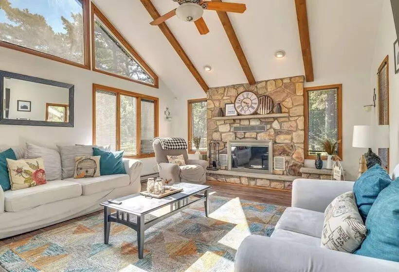 Lake Harmony Home Near Big Boulder!