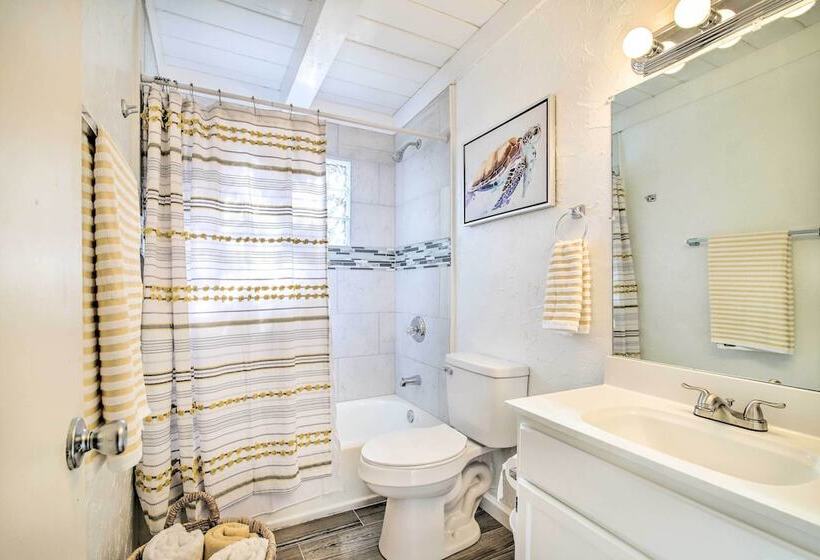 Lake Lbj Cabin: Walk To Parks & Boat Ramp!