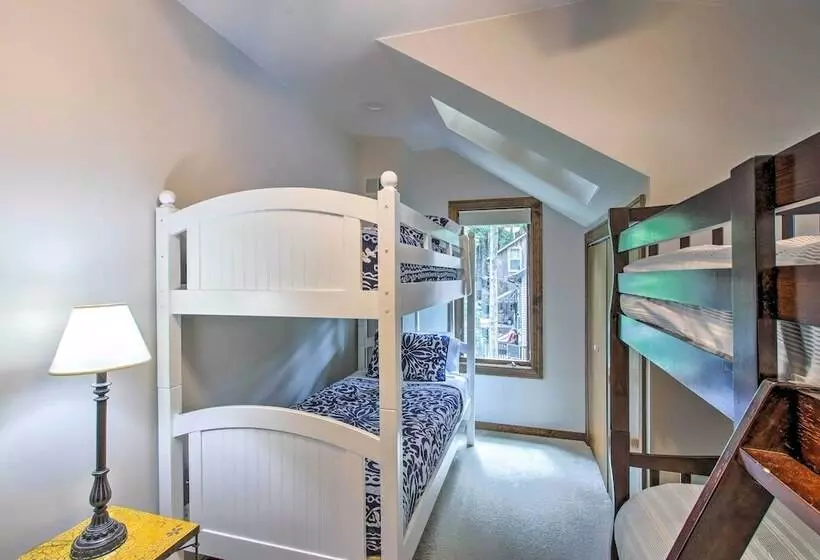 Lakefront Plymouth Cottage W/ Private Hot Tub