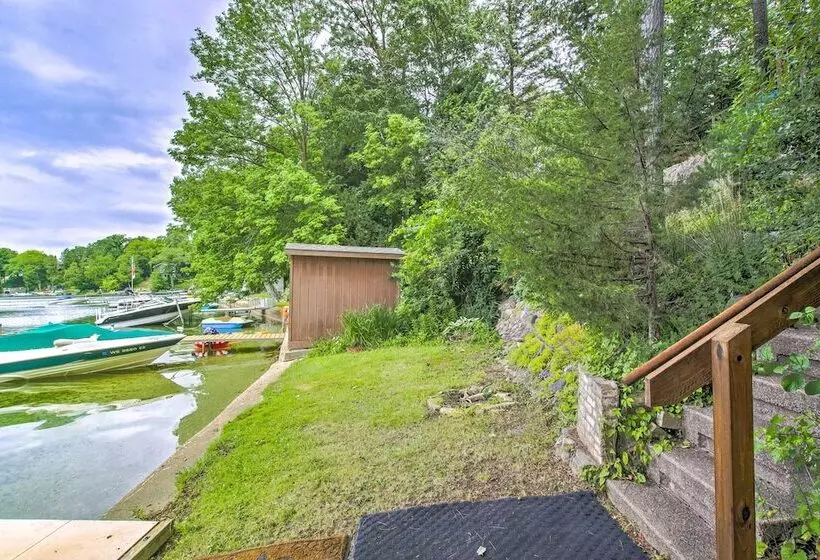 Lakefront Plymouth Cottage W/ Private Hot Tub