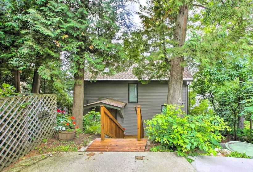 Lakefront Plymouth Cottage W/ Private Hot Tub