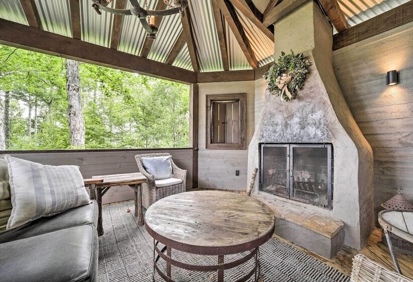 Cashiers Home W/ Outdoor Fireplace & Fire Pit!