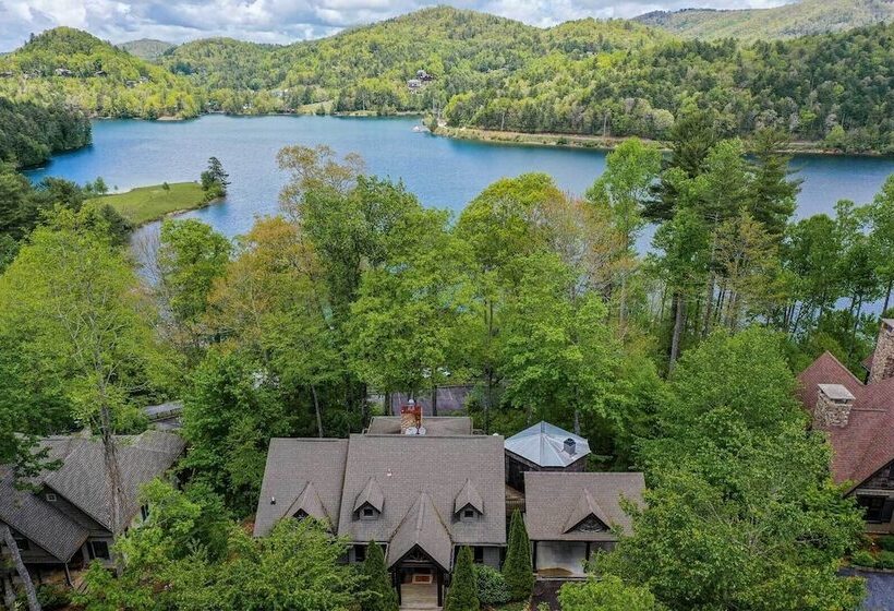 Cashiers Home W/ Outdoor Fireplace & Fire Pit!